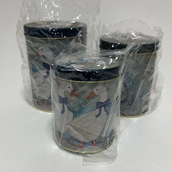 Vintage Nesting Metal Tin Canisters Winter Geese Ducks Set of 3 - Picture 4 of 5